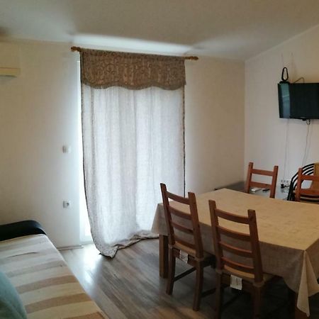 Apartments Sadina Skradin Bagian luar foto